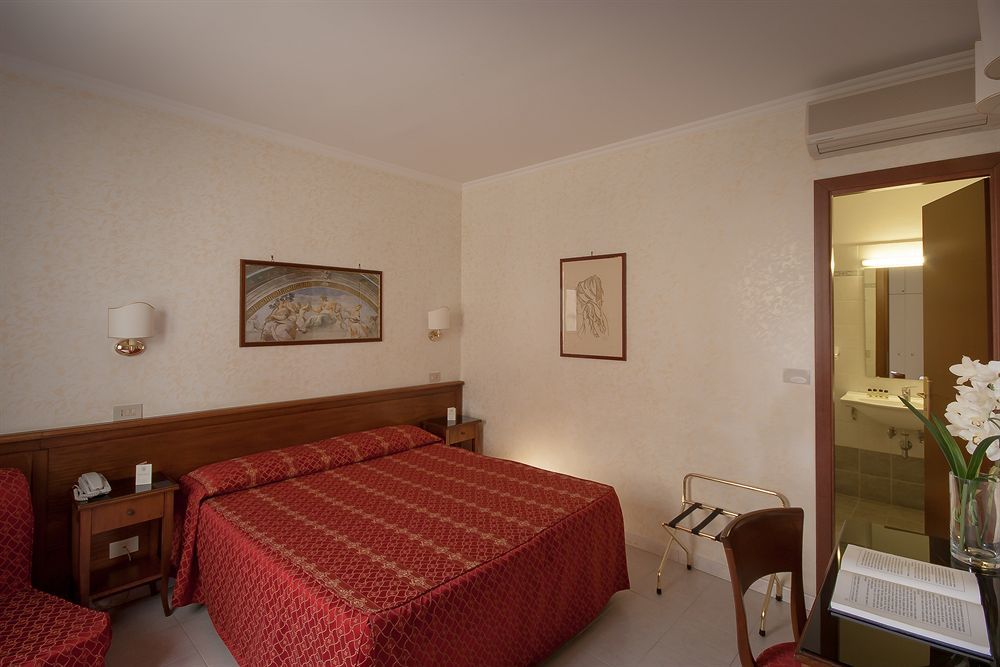 Hotel Silla Rom Eksteriør billede